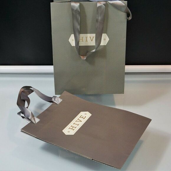 Hive Boutique Store West Palm Beach Florida Totes 4 Paper Gift Bags Rope Handle - Picture 7 of 9